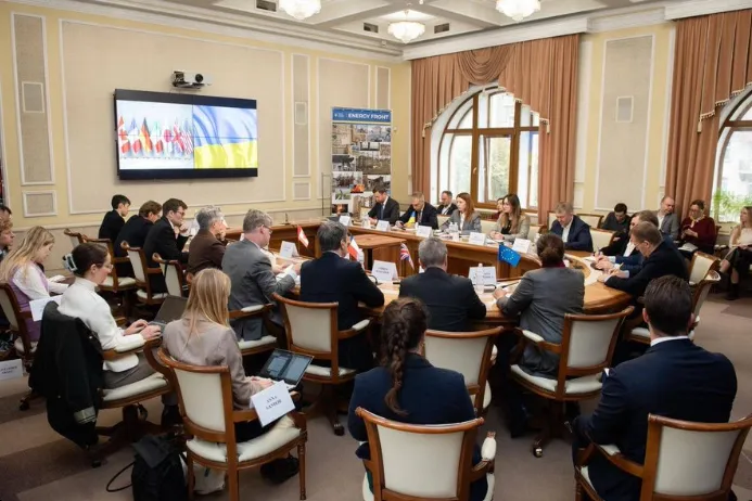 Посли G7 провели термінові переговори з Україною після масованої атаки рф Посли G7 провели термінові переговори з Україною після масованої атаки рф