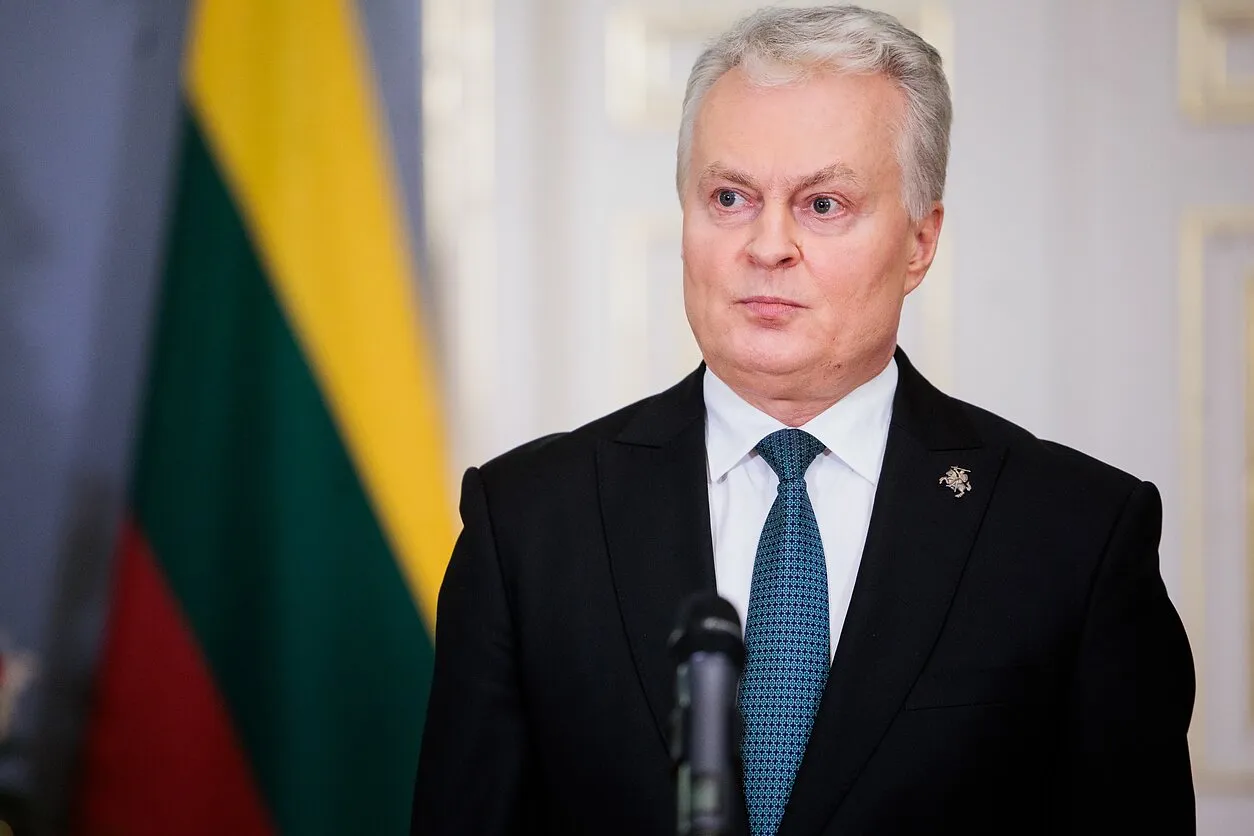 Президент Литви у річницю аварії на ЧАЕС закликав запровадити санкції проти Росатома