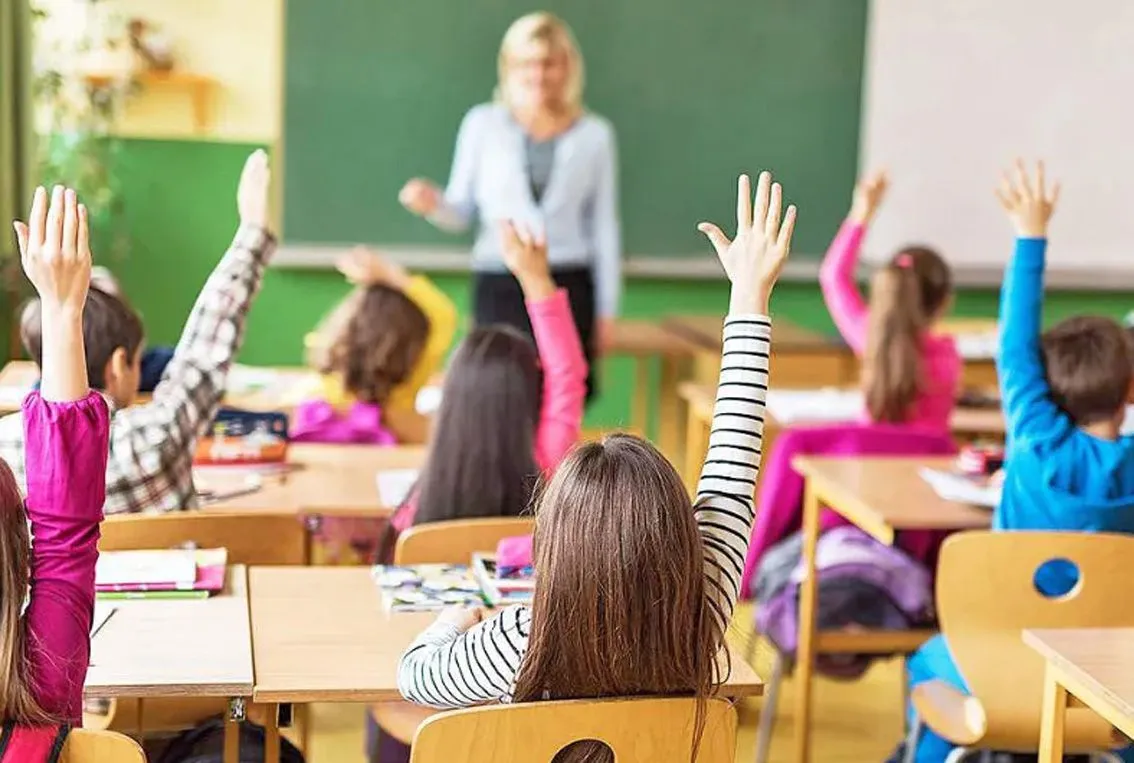 На Київщині школи повертаються до очного навчання, але з новими правилами