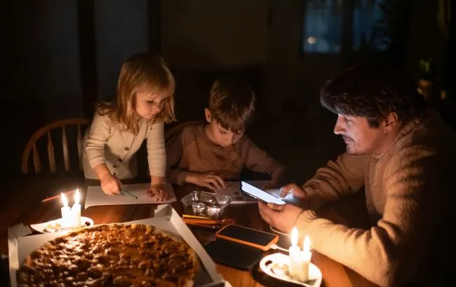 Частина Києва та області залишилася без світла