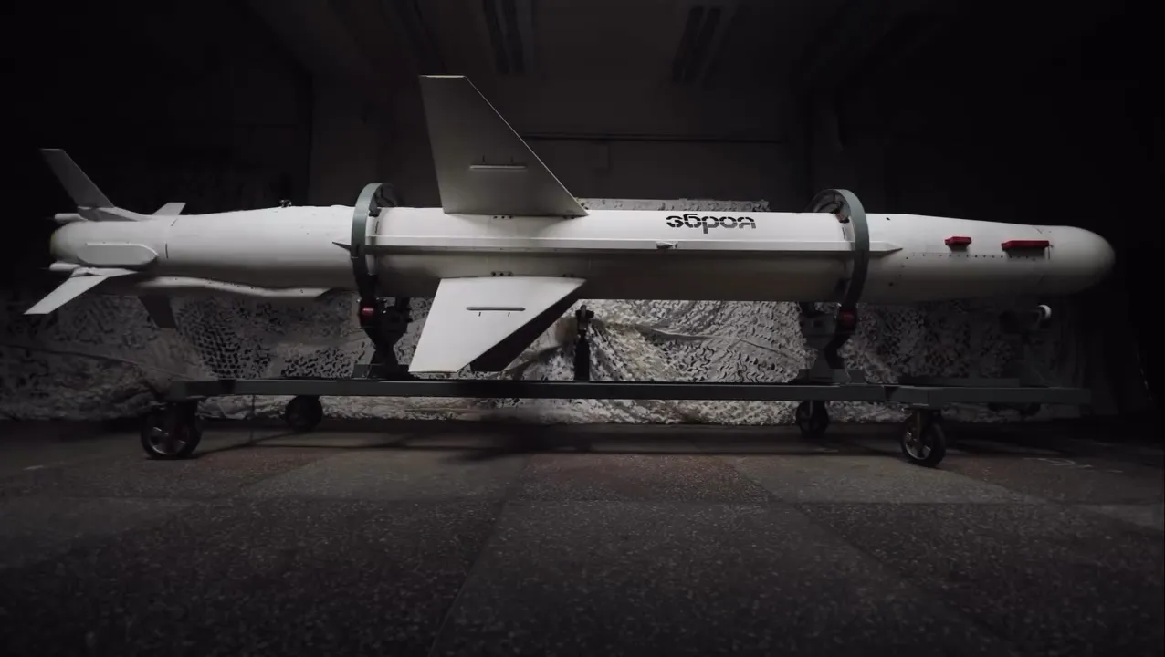 Відео: Вночі Україна успішно застосувала «Довгі Нептуни»