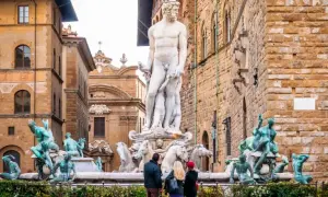 Колишній глава ВМС США просив Трампа не звільняти його — WSJ