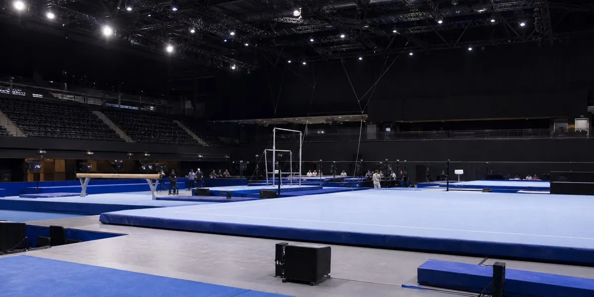 Niderlandy nie wydały wiz trzem rosyjskim gimnastyczkom przed MŚ — BBC Sport