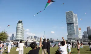 德国马格德堡数千人在选举前举行游行
