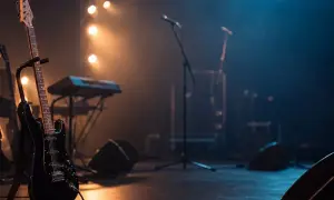 Занялся музыкальной карьерой. Джонни Депп выпустил сингл The Death and Resurrection Show