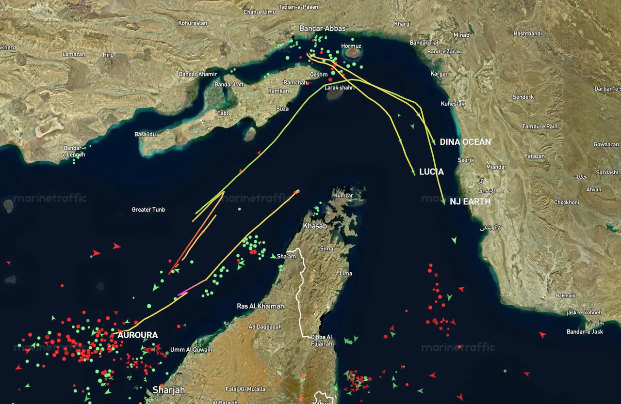 Через Ормузский пролив проходят суда, несмотря на «блокаду» США