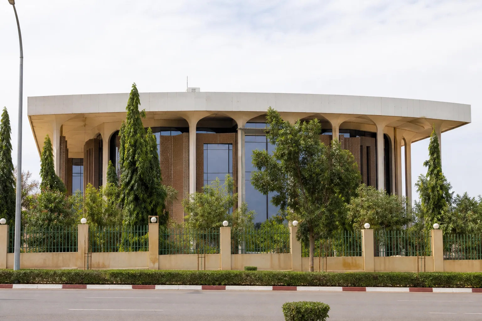 Władze Nigru oświadczyły, że stłumiły bunt wojskowych w Niamey
