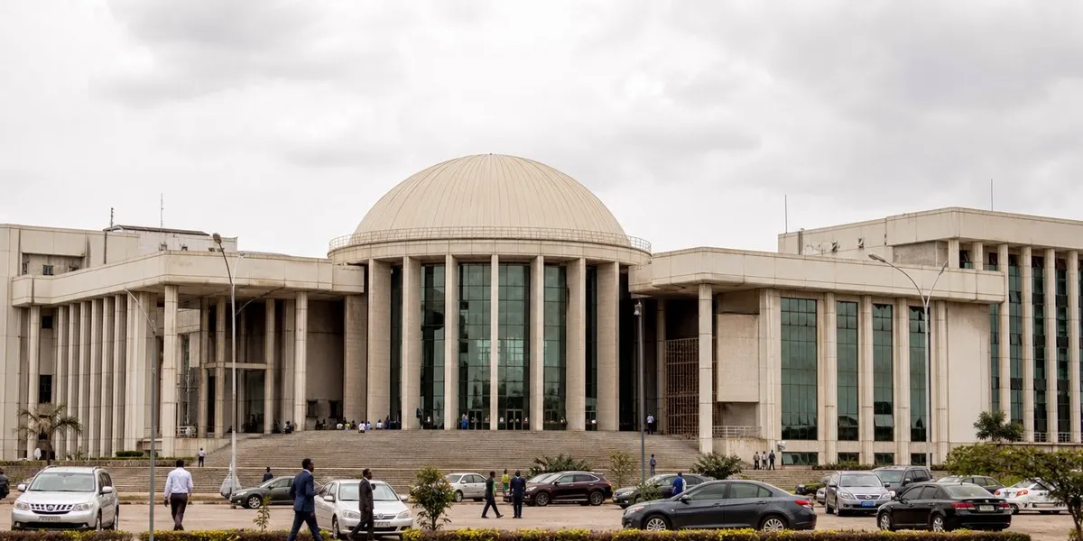Sąd w Nigerii uniewinnił Malabu Oil w sprawie OPL 245 — Premium Times Nigeria