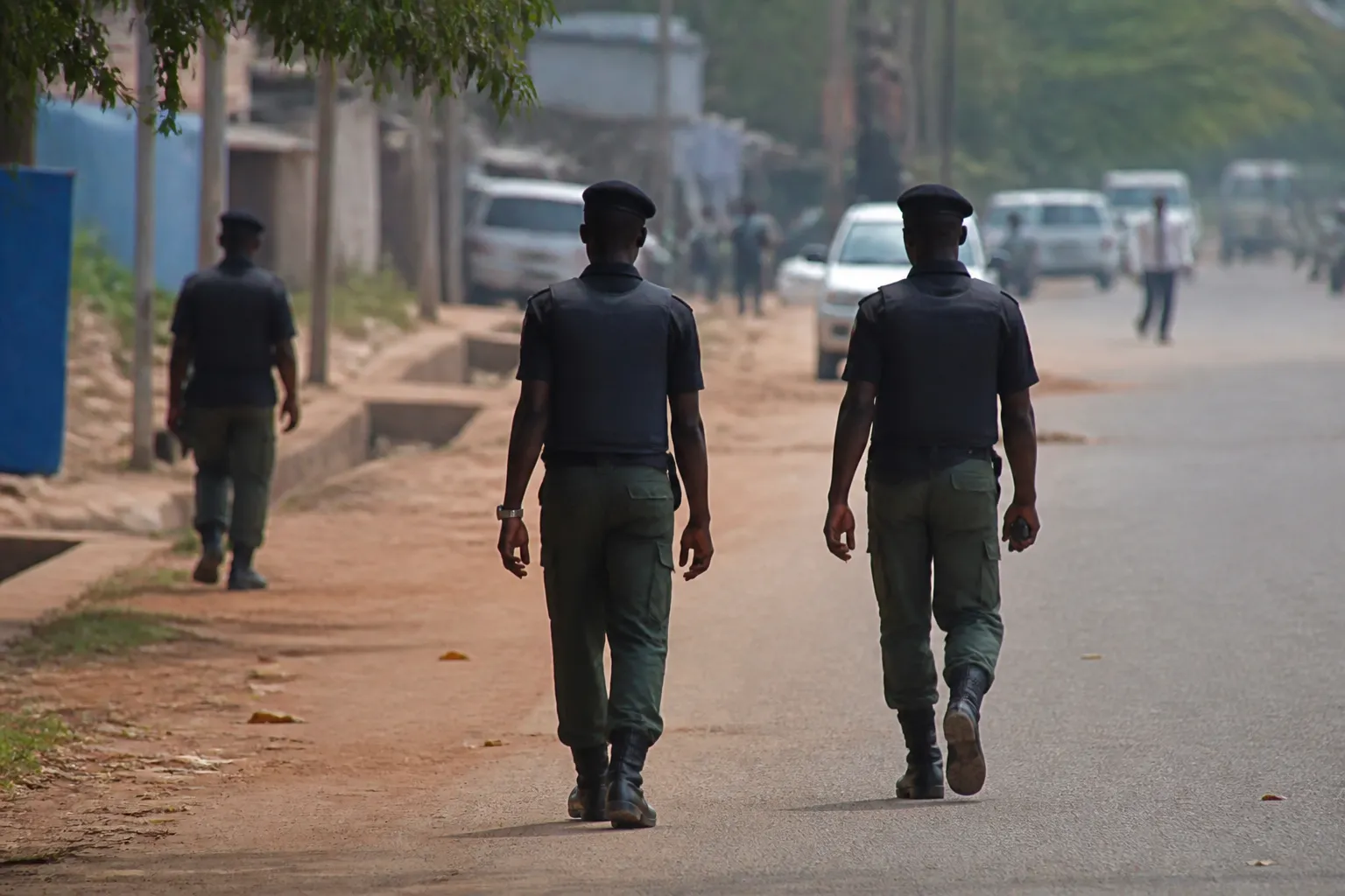 Police officer detained in Nigeria after driver killed by gunshot