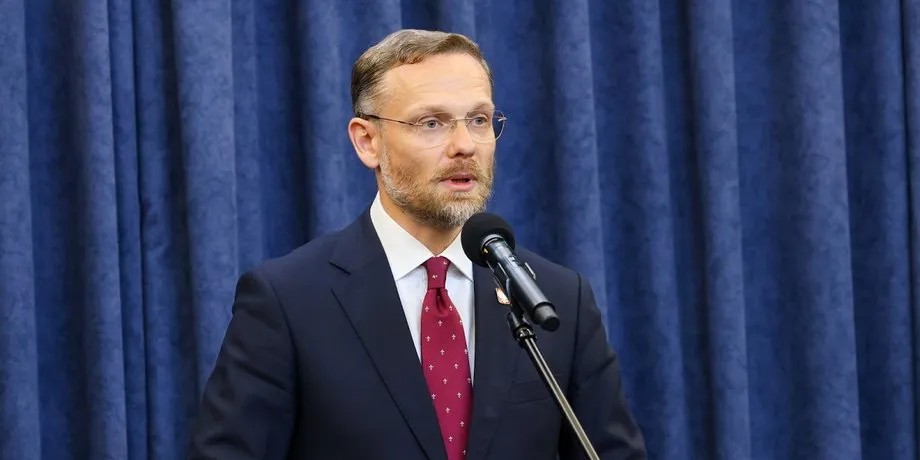 У Польщі закликали Туска позбавити Зеленського ордена Білого орла