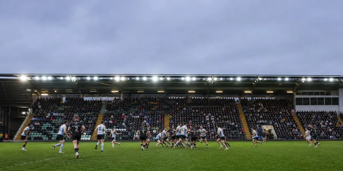 Northampton pokonał Cardiff 28:12 w inauguracyjnej rundzie Pucharu Mistrzów — BBC Sport