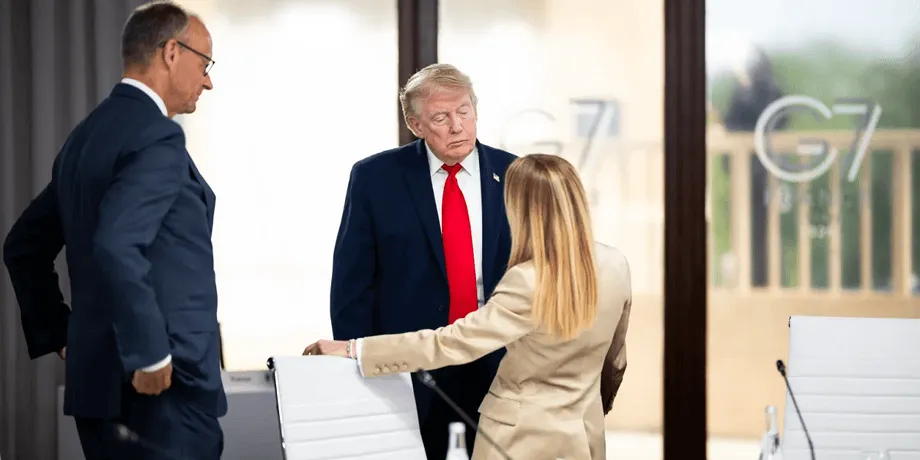 Мелони резко попросила Трампа не лезть в её дела
