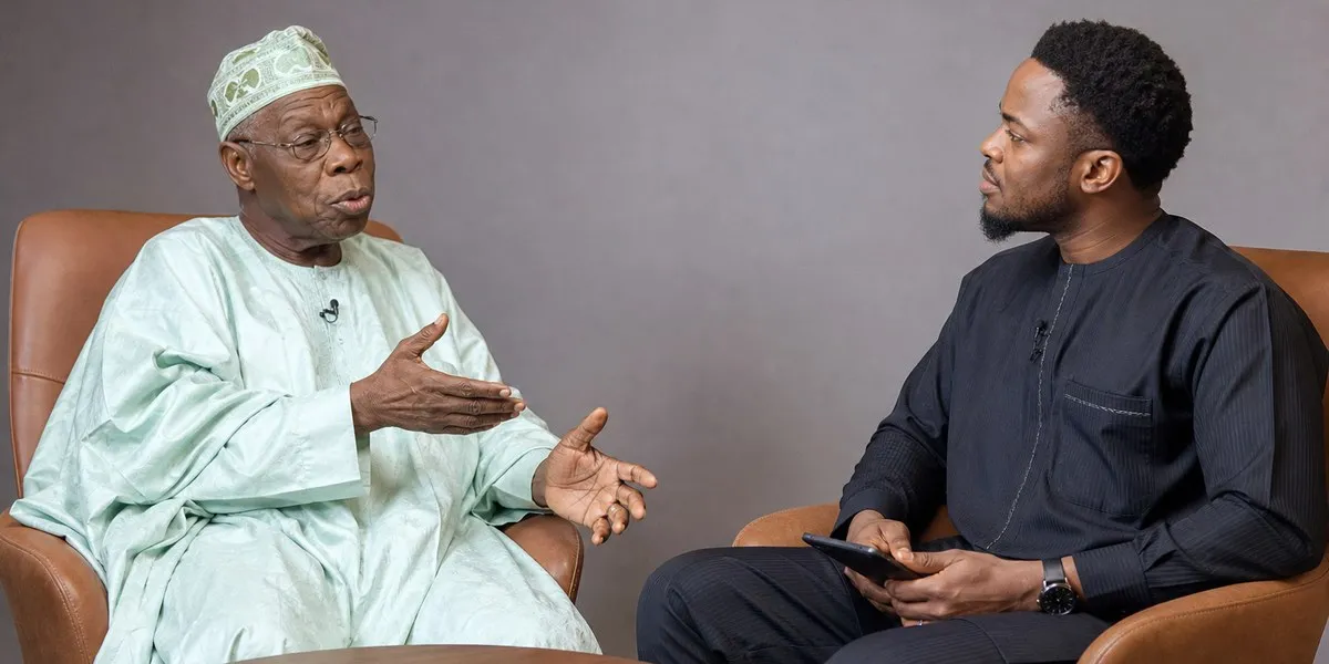 奥巴桑乔向喜剧演员提问伊丽莎白二世女王 — Premium Times Nigeria