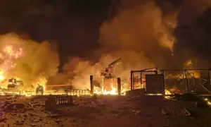 Фото: Російська балістична ракета влучила у склад ТК Домашній Текстиль