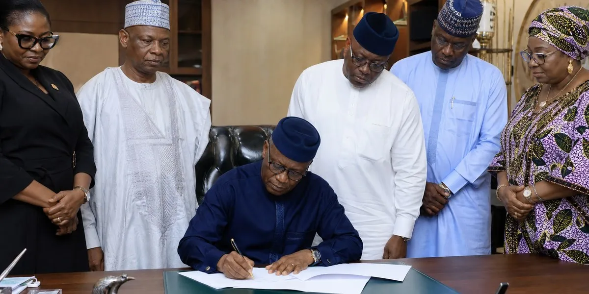 Ogun State governor signs education fund law — Premium Times Nigeria