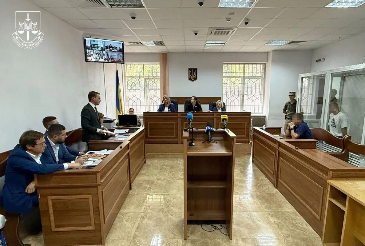 Покарано адвоката за затягування справи про вбивство підлітка на київському фунікулері