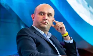 Відео: Птахи Мадяра вполювали в Азовському морі вісім російських танкерів та пором