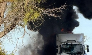 Фото: рф вдарила по вантажівках гуманітарної місії ООН на Херсонщині