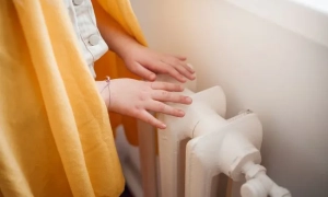 Киянам почали вмикати гарячу воду