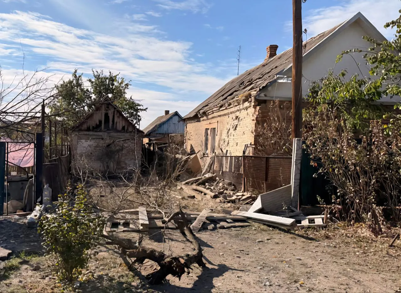 Окупанти атакували чотири райони Дніпропетровщини: пошкоджено будинки, дитсадок та агрофірму – фото