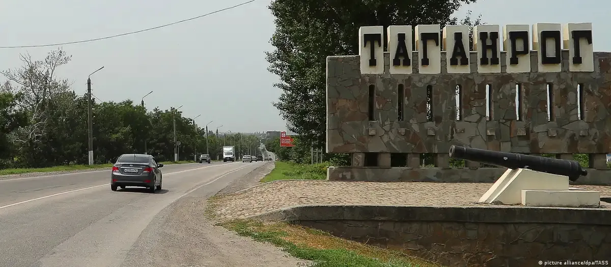 Атака на Таганрог зруйнувала склади і вразила корабель