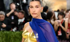 На Met Gala 2026 Карді Бі обрала провокаційну сукню Marc Jacobs