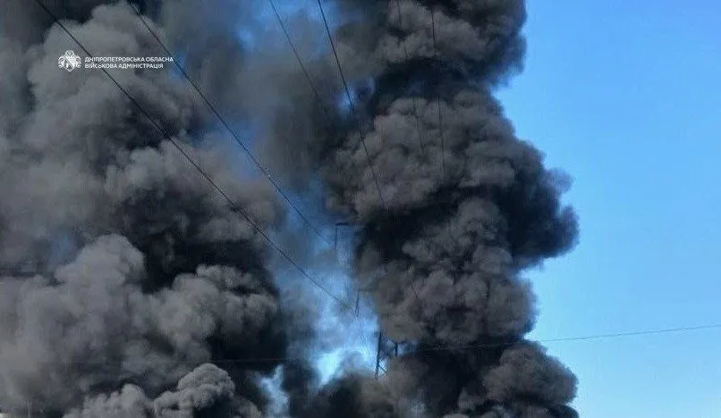 Russia attacked Dnipro; there are injuries and a fire