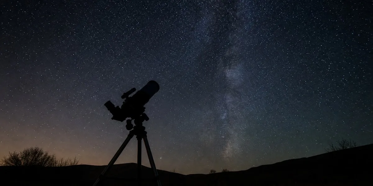 Jesienne niebo 2026 roku: opozycje planet i roje meteorów — Live Science