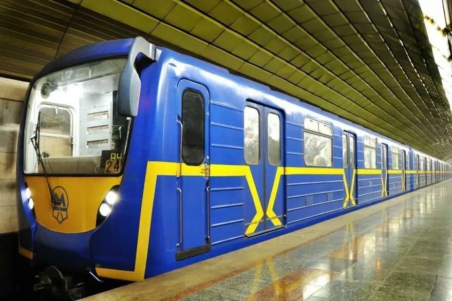 Кияни просять дозволити рух метро під час повітряних тривог, — петиція