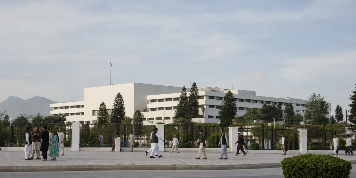 巴基斯坦考虑在开伯尔-普赫图赫瓦省实施紧急状态——黎明报