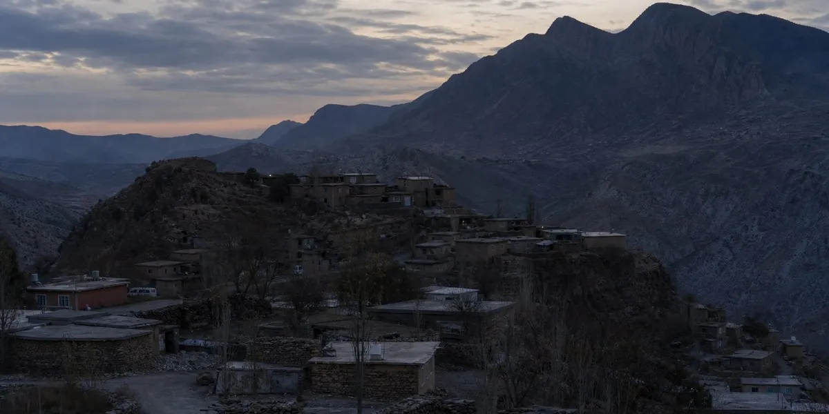Pakistan says it destroyed Taliban posts on border — Dawn