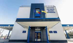 Через потужні снігопади на Одещині обмежують рух до кордону з Молдовою