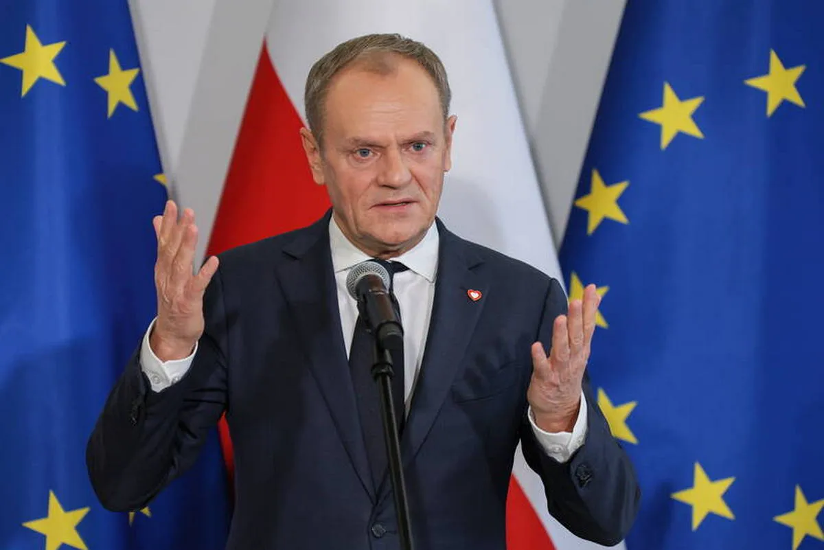 Туск знову закликав президента Польщі відреагувати на напади на українців