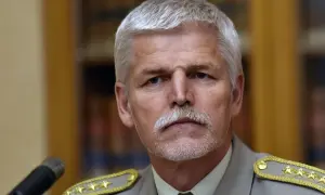 Відео: у США на автомобільну трасу в годину пік упав гелікоптер