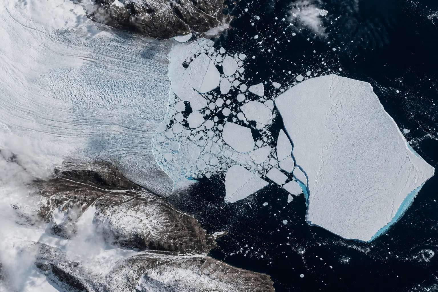 Satellite records Greenland’s largest floating ice loss since 2012 — Space.com