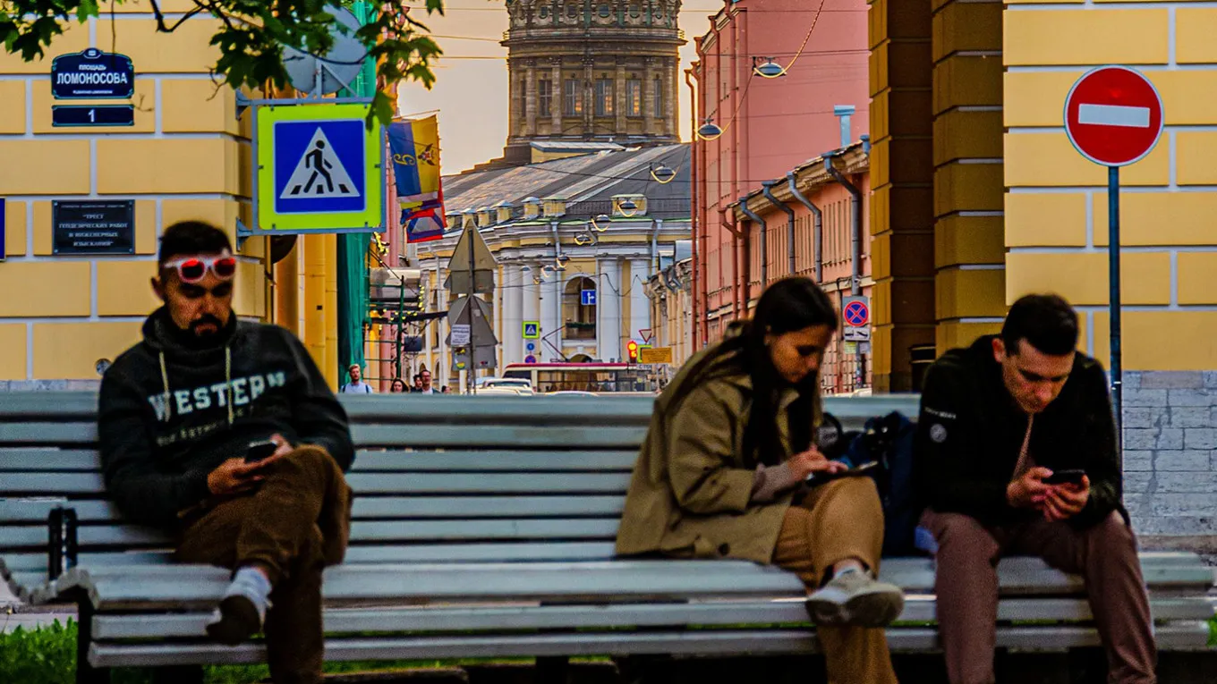 У Санкт-Петербурзі в день приїзду Путіна зник мобільний інтернет