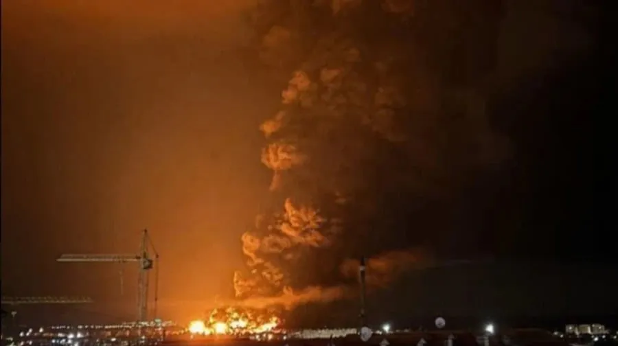 ЗСУ завдали повторного удару по нафтовому терміналу у Феодосії, пошкоджено 16 резервуарів