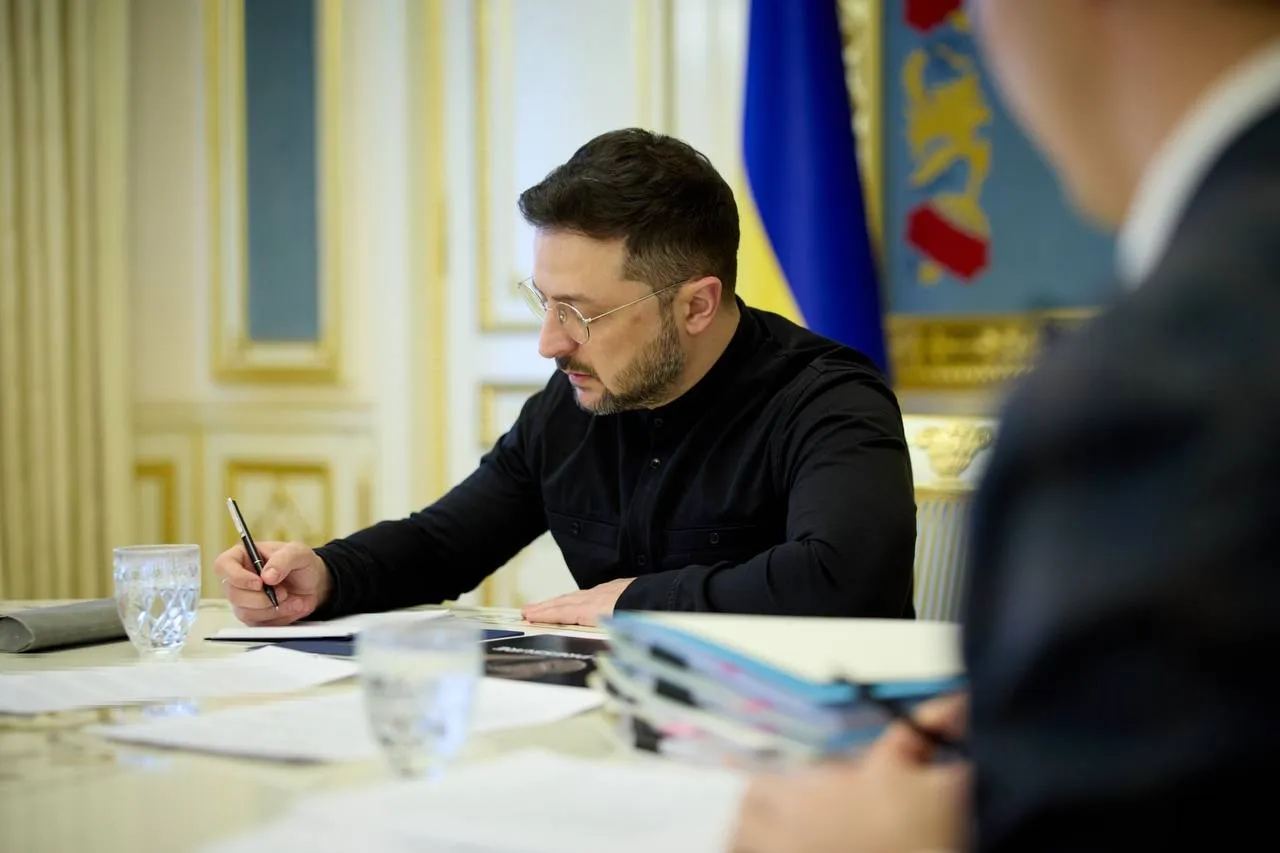 Зеленський схвалив нові санкції проти російських пропагандистів та тих, хто працює на її оборонну індустрію Зеленський схвалив нові санкції проти російських пропагандистів та тих, хто працює на її оборонну індустрію