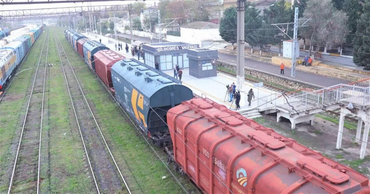 Азербайджан уперше за десятиліття відправив пальне до Вірменії