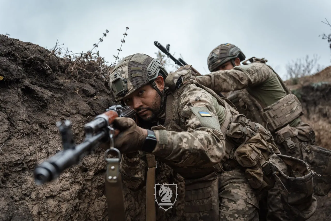 Колумбійські добровольці вибивають окупантів із Сумщини – фото