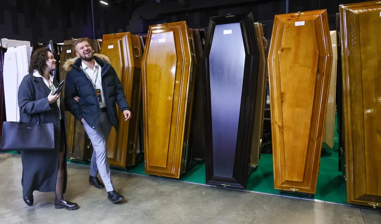 Війна в Україні принесла прибутки російським ритуальним бізнесам