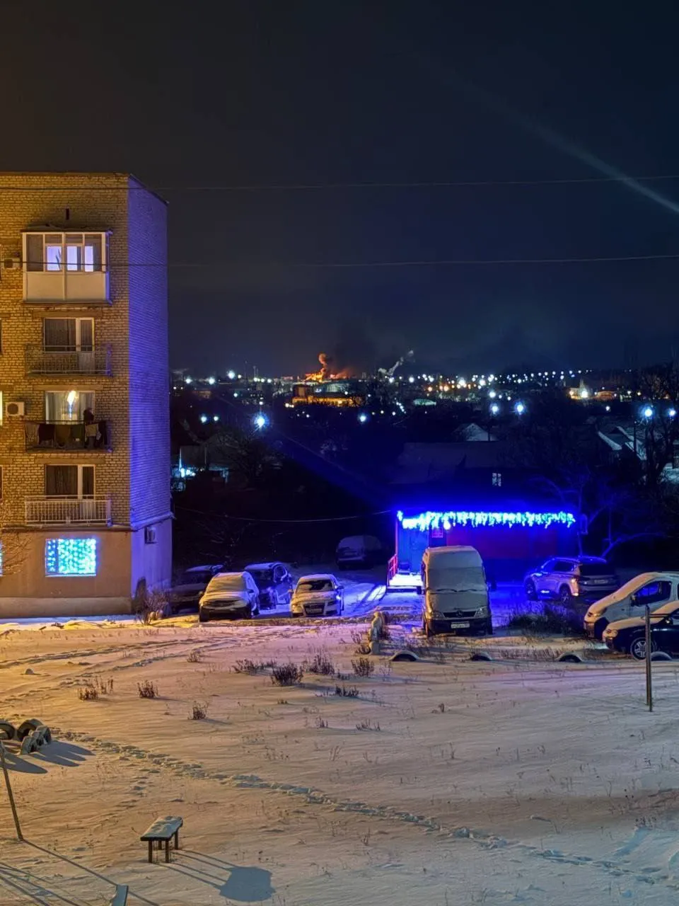 Дрон уразив нафтобазу в окупованих Ровеньках на Луганщині – відео