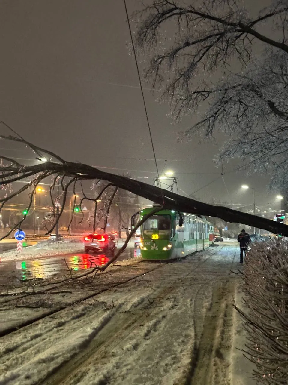 КМДА повідомила про зміни в роботі транспорту через негоду