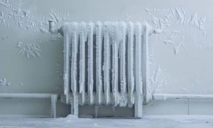 У Києві сталася пожежа біля одного з торговельно-розважальних центрів