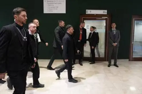 Зеленський прибув на Всесвітній економічний форум у Давосі – відео