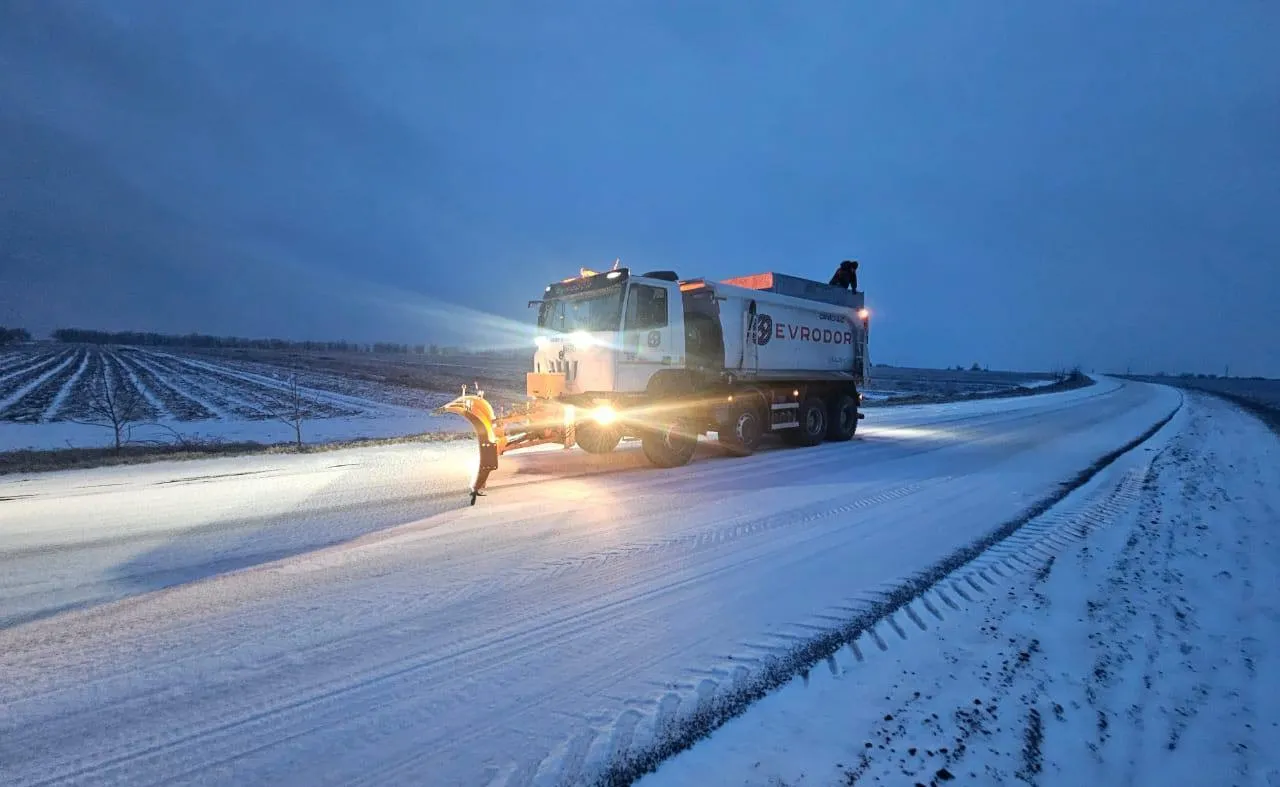 На Одещину зайшов небезпечний циклон, на трасі Одеса-Рені обмежено рух