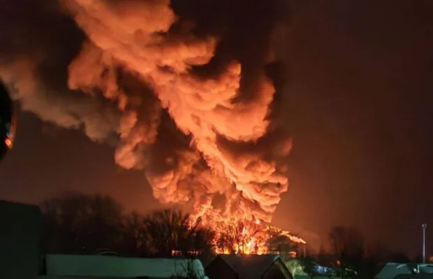 Нафтобазу «Великолукська» в Псковській області вразили українські безпілотники, — джерело