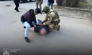 Екснардеп отримав фіктивне бронювання та виїхав за кордон