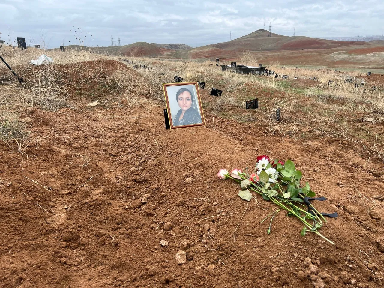 У Єревані поховали чеченку Айшат Баймурадову, тіло якої залишалося в морзі п’ять місяців