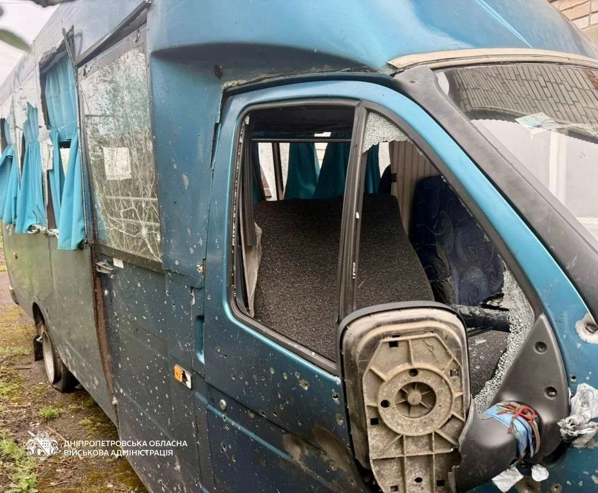 На Дніпропетровщині ударом фр пошкоджена маршрутка, п'ятеро поранених